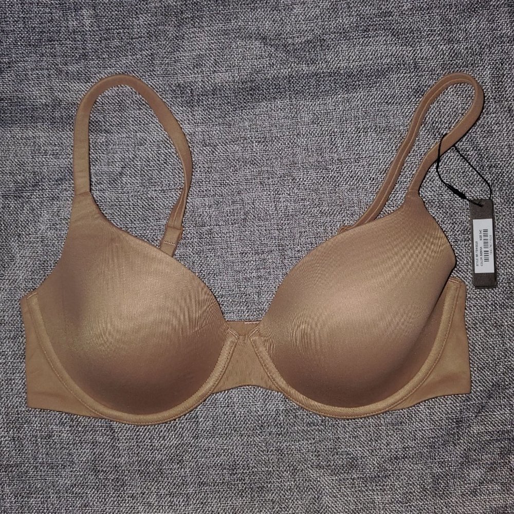 NWT SKIMS Fits Everybody Tshirt Bra Sienna 34C
